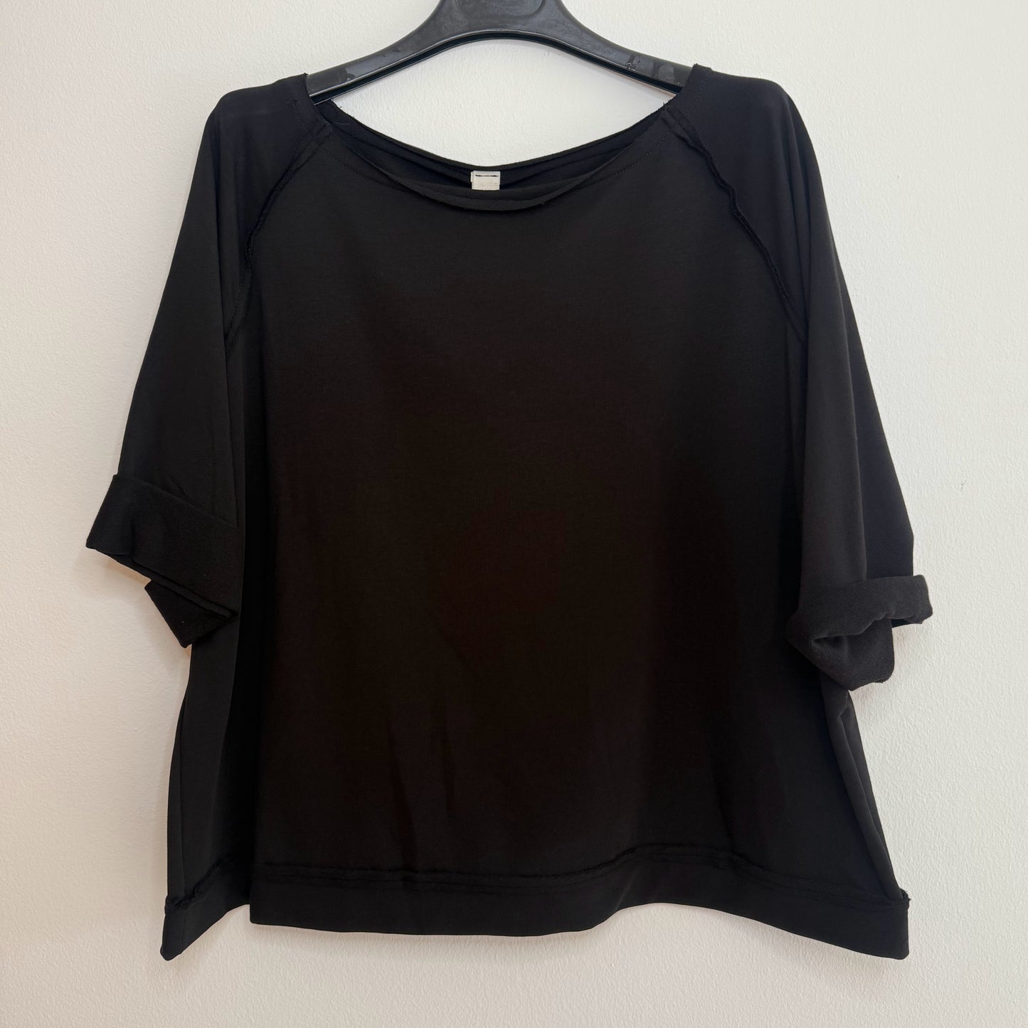 Conjunto de dos piezas estilo casual disponible en varios colores