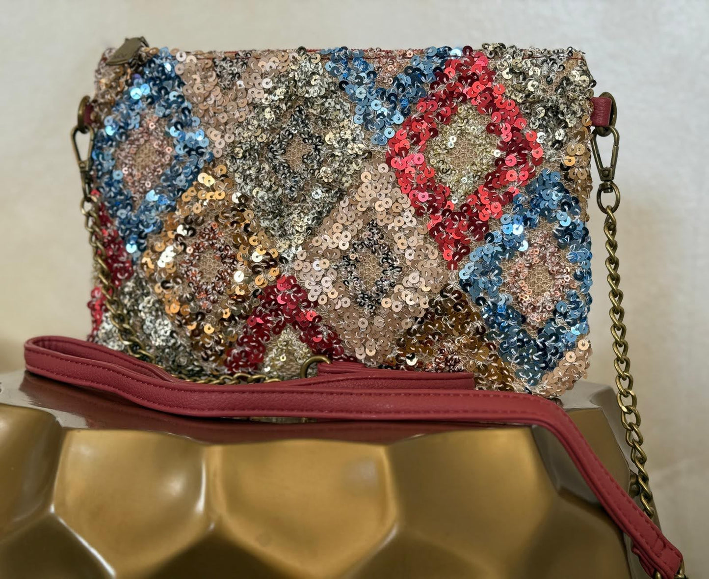 Cartera de mano de lentejuelas + asa larga