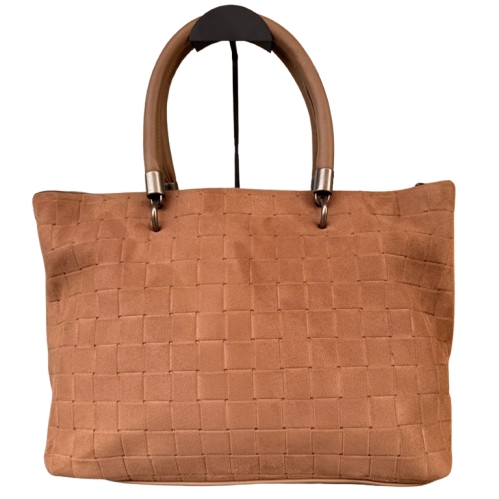 Bolso shopper de antelina con asas cortas y asa bandolera extraíble.