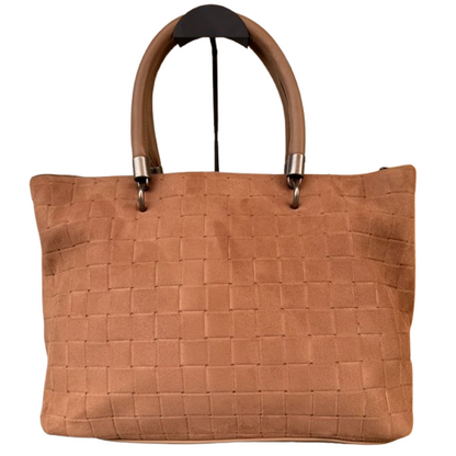 Bolso shopper de antelina con asas cortas y asa bandolera extraíble.