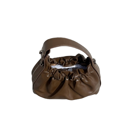 Bolso de mano o bandolera fruncido efecto piel.