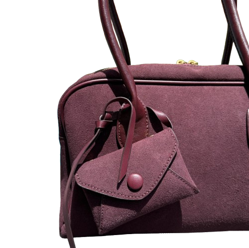 Bolso efecto ante burdeos con mini monedero – elegante, espacioso y súper combinable.