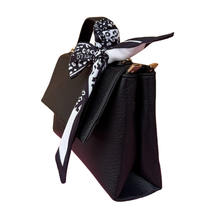 Bolso bandolera negro con pañuelo decorativo y asa larga extraíble