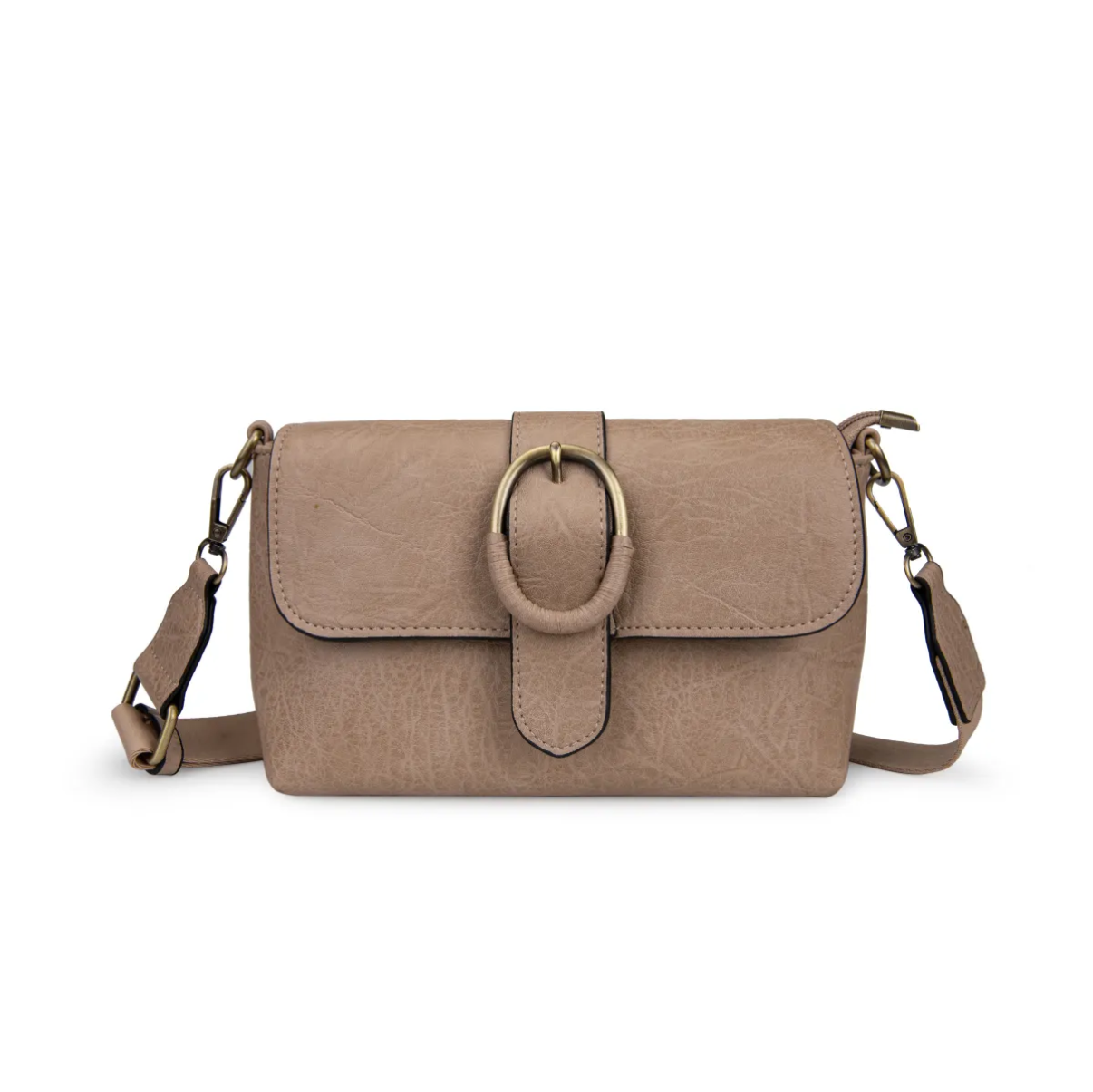 Bolso Bandolera con solapa y hebilla dorada decorativa.