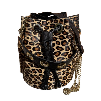 Bolso Bombonera de Piel con Ojales doradas en Marrón Chocolate o leopardo