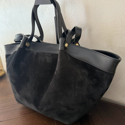 Bolso shopper de ante y asas cortas y largas de piel fabricado en Italia