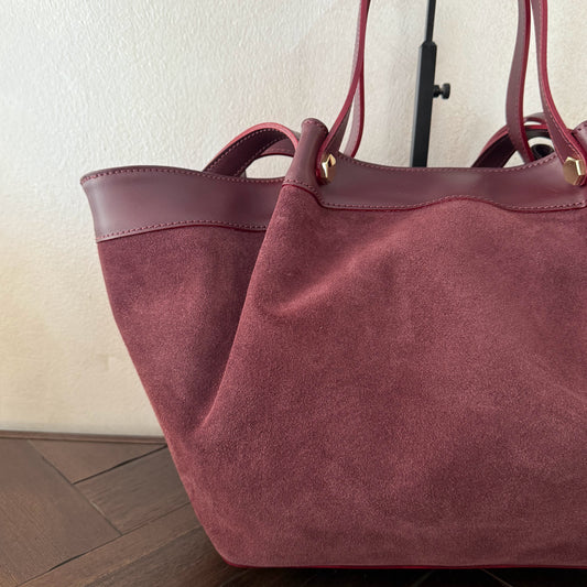 Bolso shopper de ante y asas cortas y largas de piel fabricado en Italia