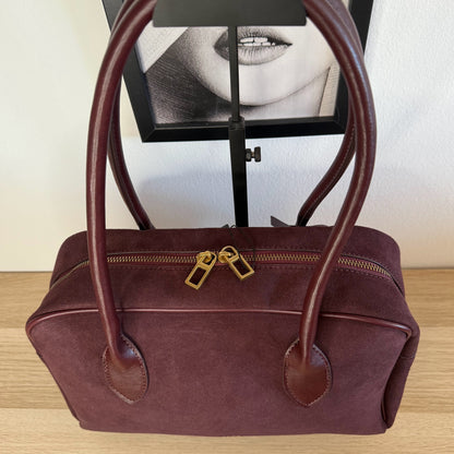 Bolso efecto ante burdeos con mini monedero – elegante, espacioso y súper combinable.