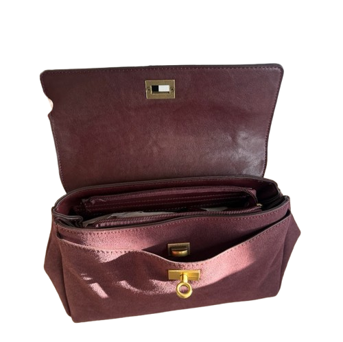 Bolso elegante granate efecto ante con cierre dorado