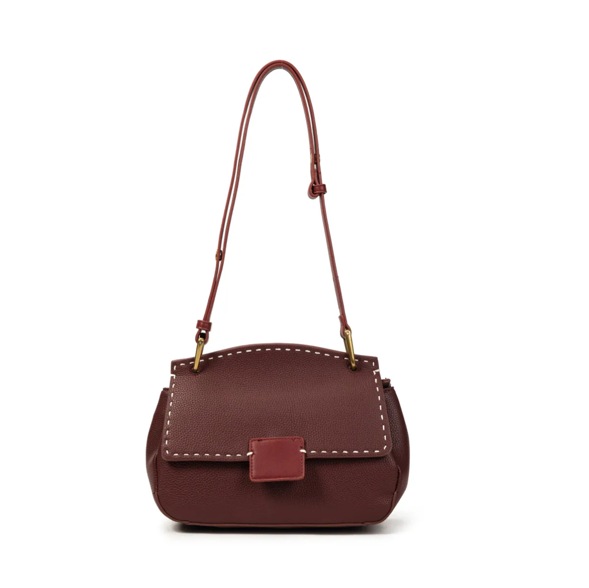 Bolso bandolera elegante con pespuntes y cierre moderno.