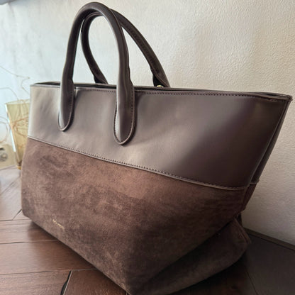 Bolso Shopper en Ecopiel y Antelina con asa de mano y asa bandolera.