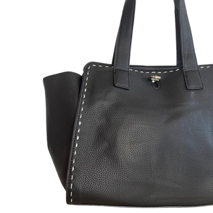Bolso tote negro elegante con neceser a juego · Amplio y versátil