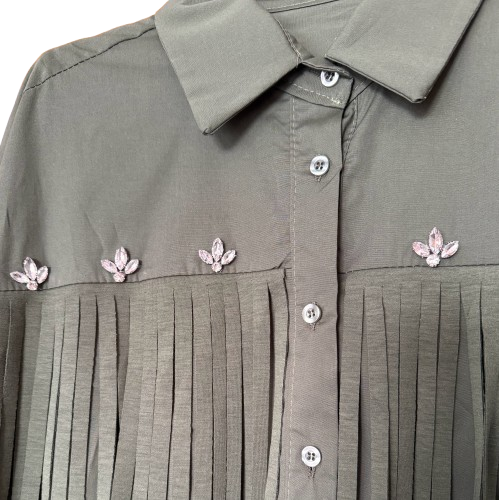 Camisa estilo western con flecos y pedrería