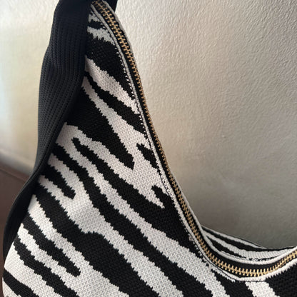 Bolso de hombro estampado cebra