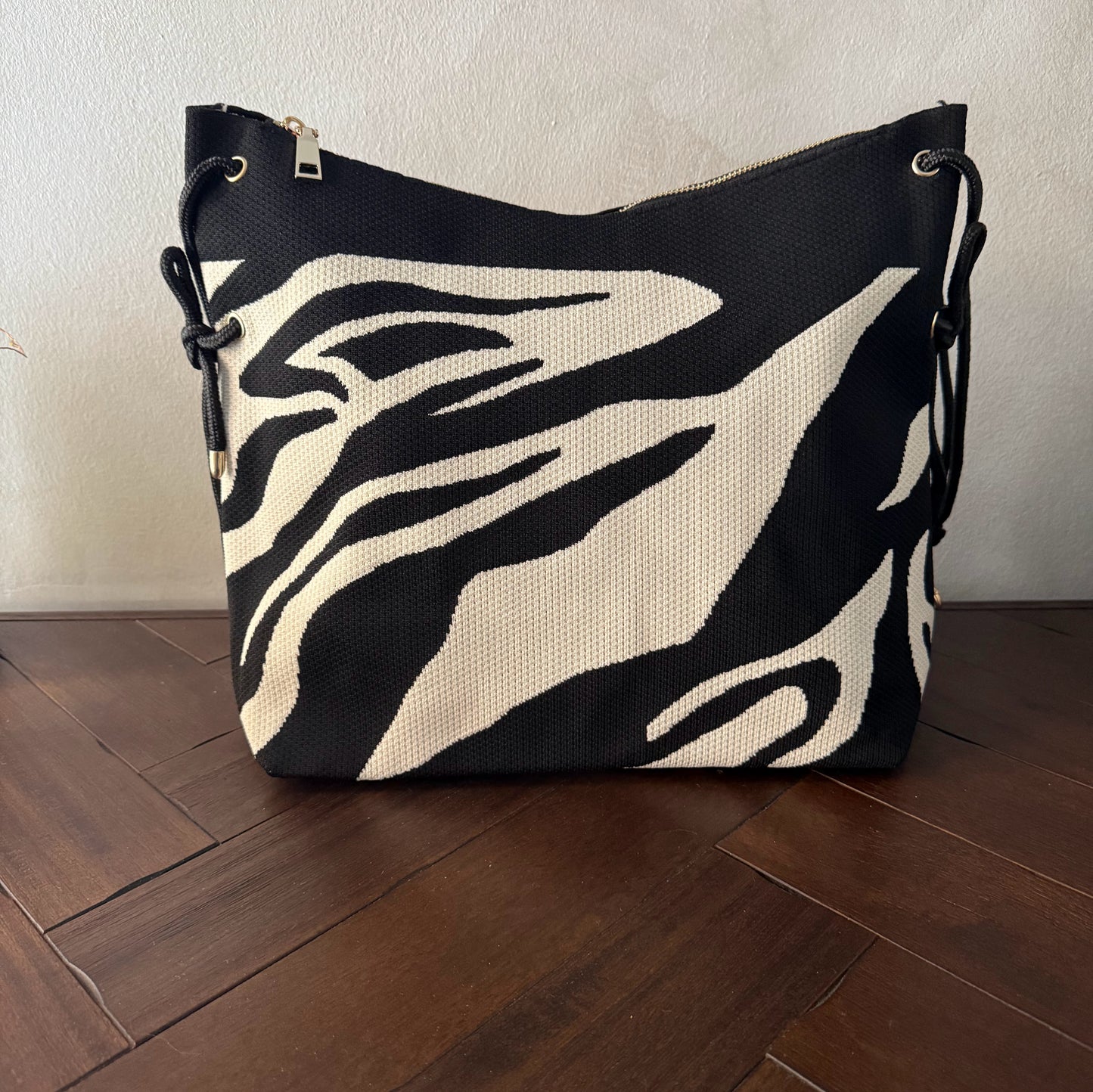 Bolso de Hombro estampado cebra cuadrado