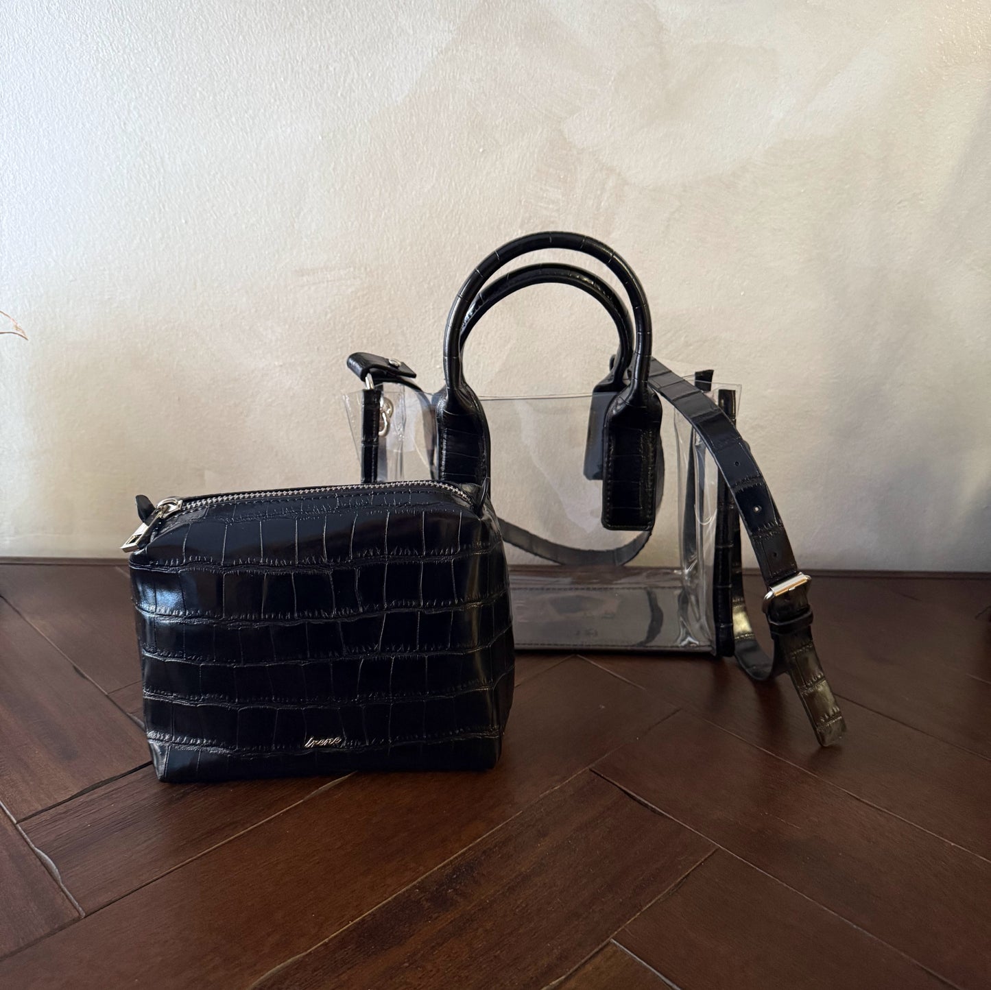 Bolso transparente con neceser interior efecto cocodrilo