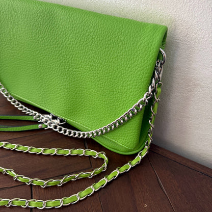 Bolso de hombro y bandolera con solapa
