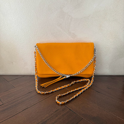 Bolso de hombro y bandolera con solapa