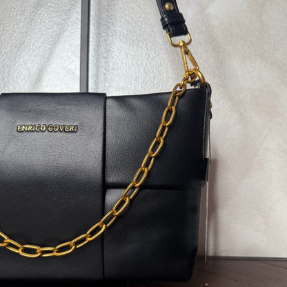 Bolso acolchado con cadena dorada, asa corta y bandolera