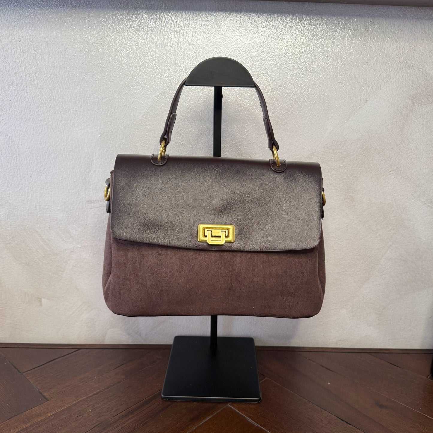 Bolso de mano + asa bandolera combinado en piel y ante