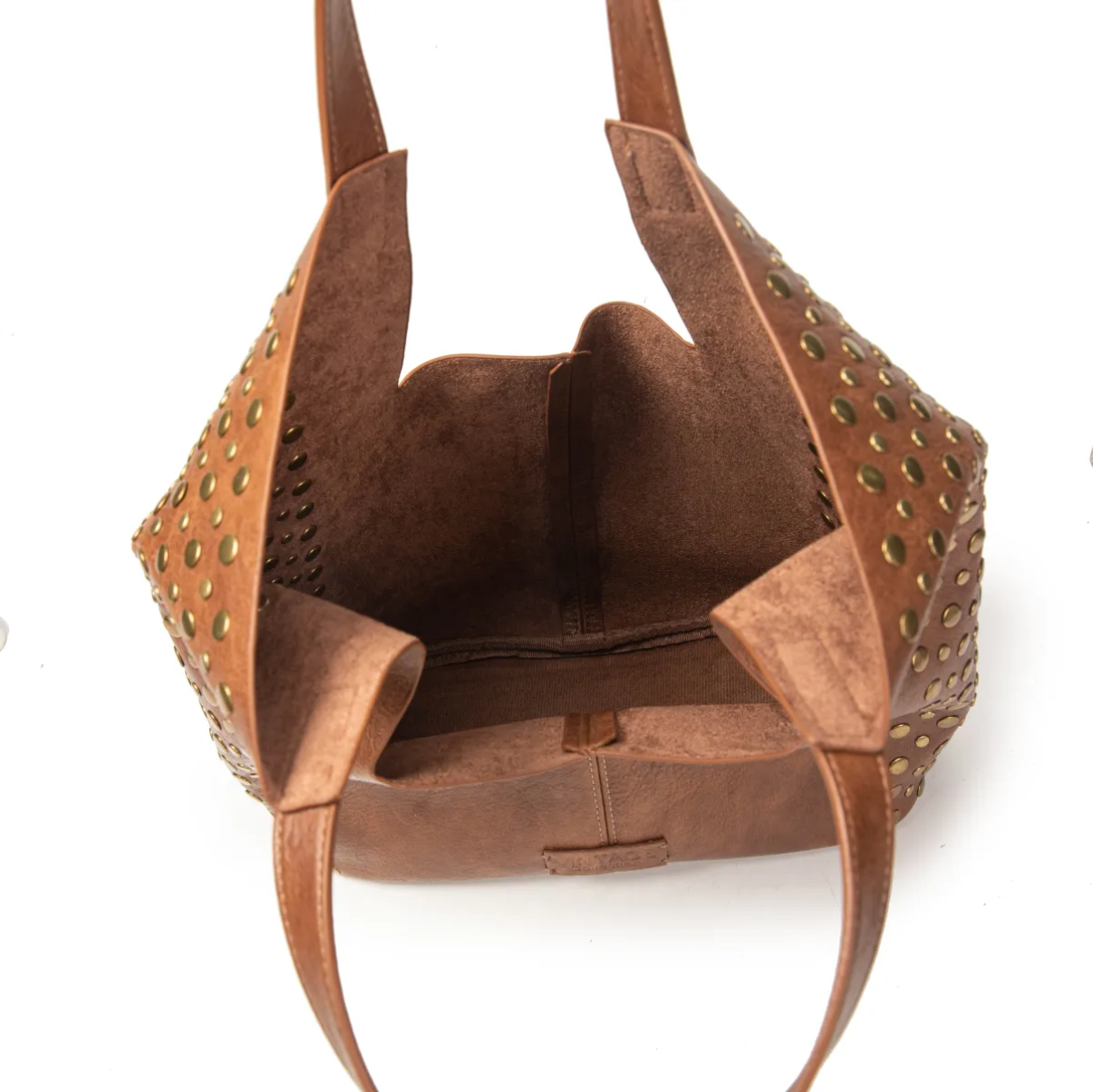 Bolso shopper con tachuelas + neceser.