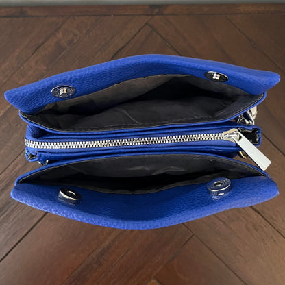 Bolso ecopiel con cadena plateada