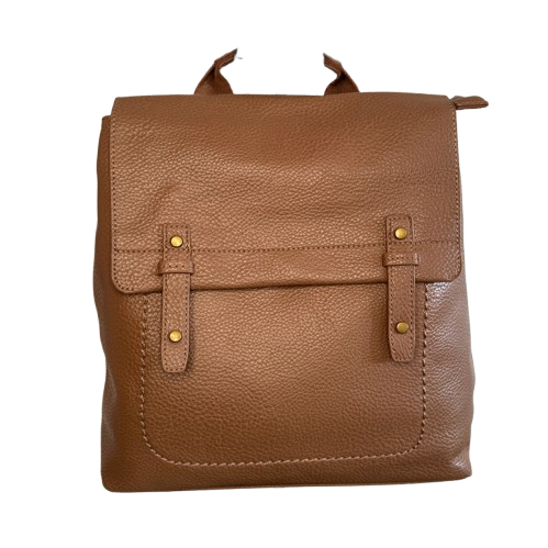 Mochila de mujer estilo urbano en ecopiel suave con dos departamentos.