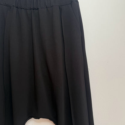 Conjunto de dos piezas estilo casual disponible en varios colores