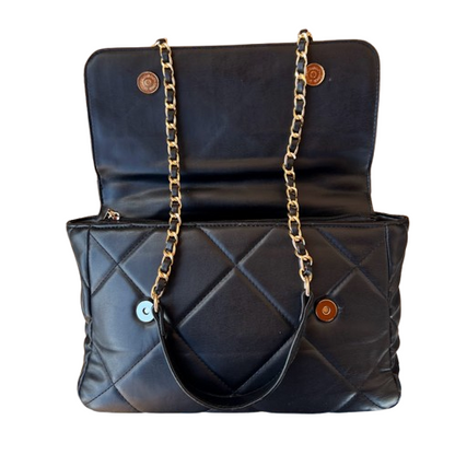 👜 Bolso acolchado negro con cadena dorada estilo clásico y sofisticado
