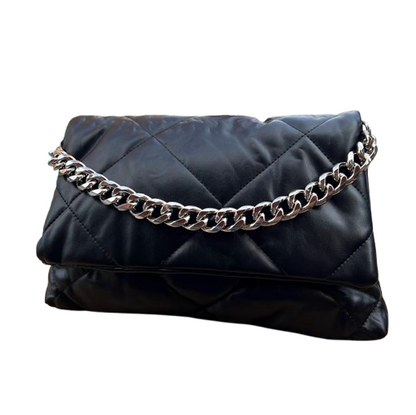 👜 Bolso acolchado negro con cadena plateada de diseño elegante y moderno
