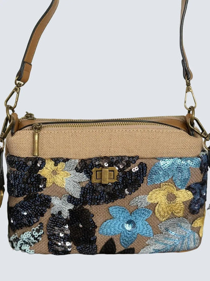 Bolso con asa bandolera de lentejuelas con motivos florales